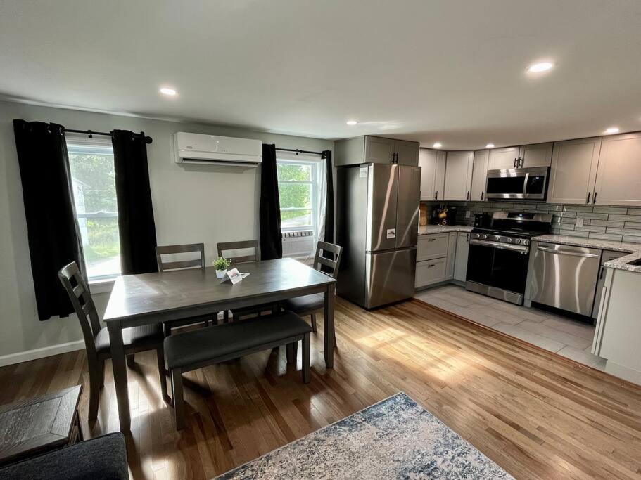 2 Bed Berkshire Getaway @ Stephentown Hotel Eksteriør billede