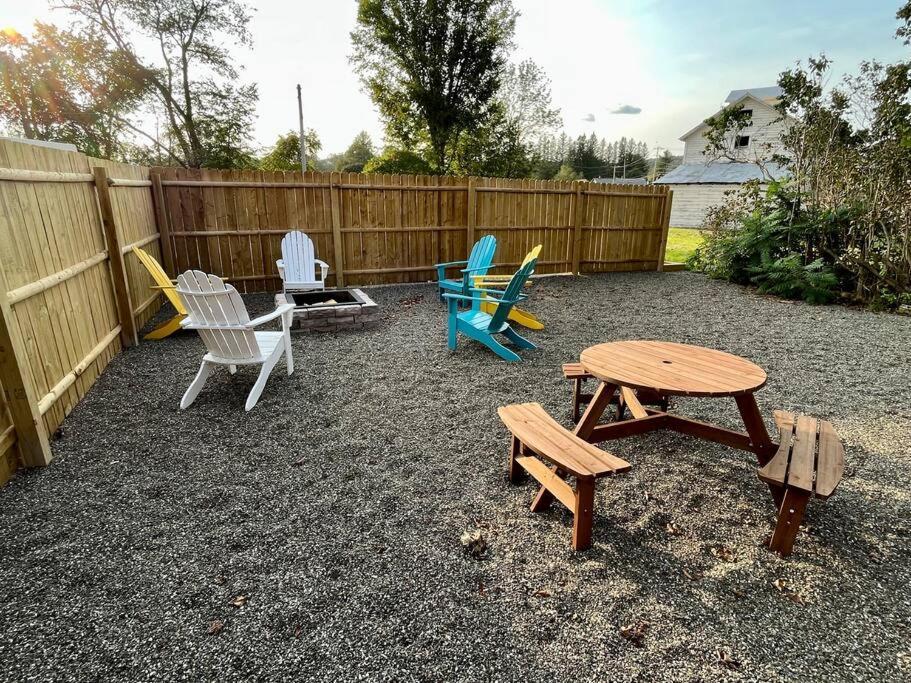 2 Bed Berkshire Getaway @ Stephentown Hotel Eksteriør billede